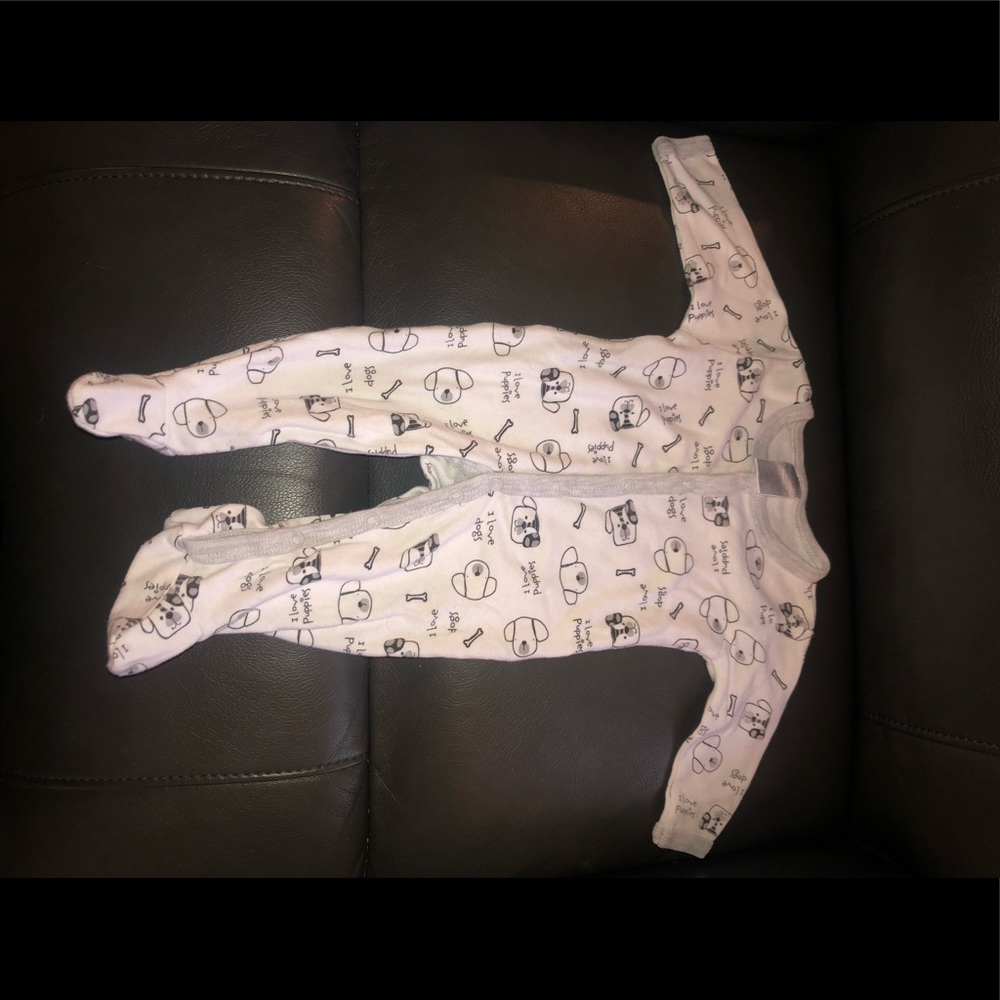 Button up footie pajamas 0-3 month